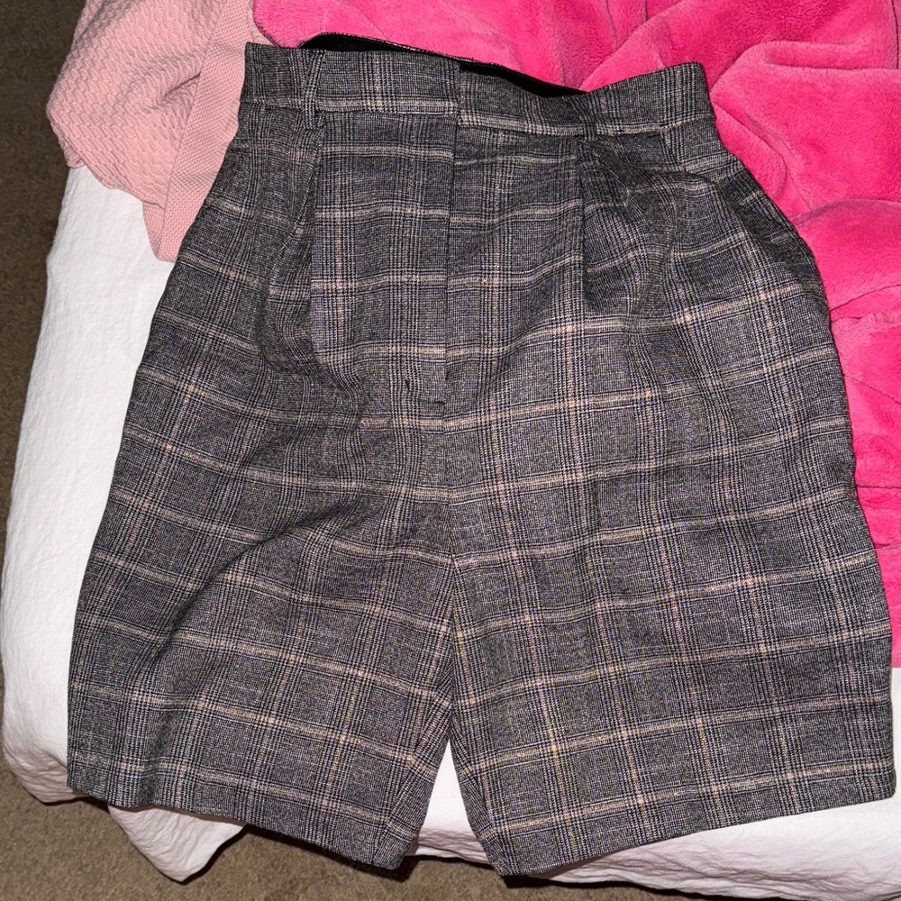 Express Gray Plaid Women's Bermudas